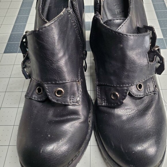 Report Black Chunky Heels with metal buckles Size 7 - Picture 1 of 8
